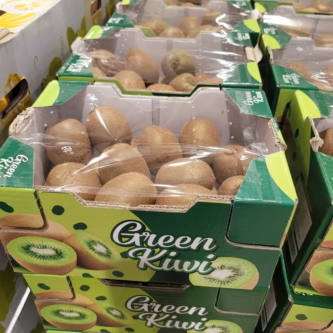 Jeju green Kiwi 2.4kg (5.2 lb)